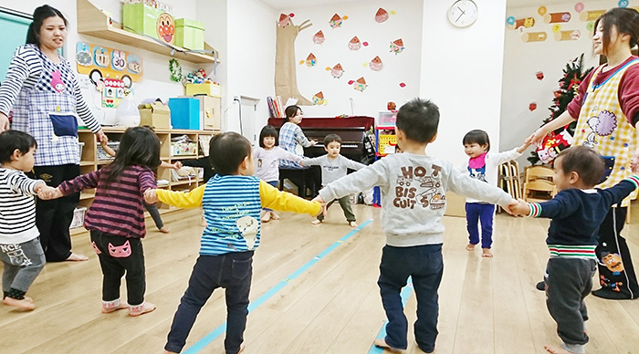 保育園の遊び